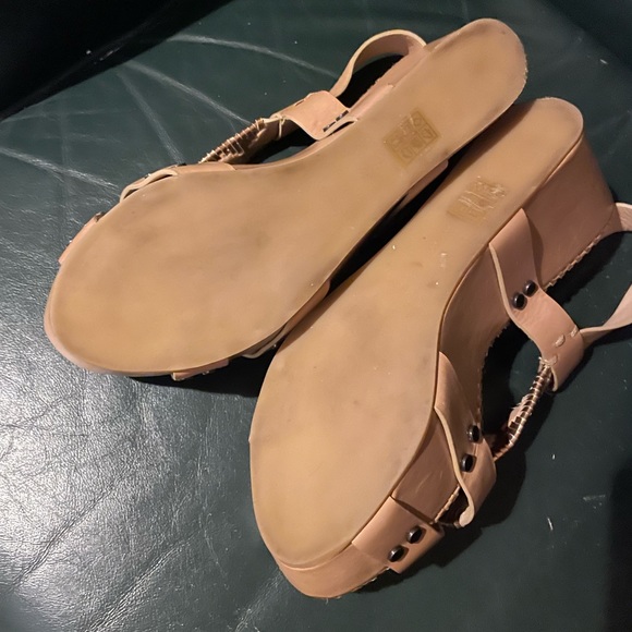 Belle by Sigerson Morrison Woven Metallic Sandals - Picture 12 of 12